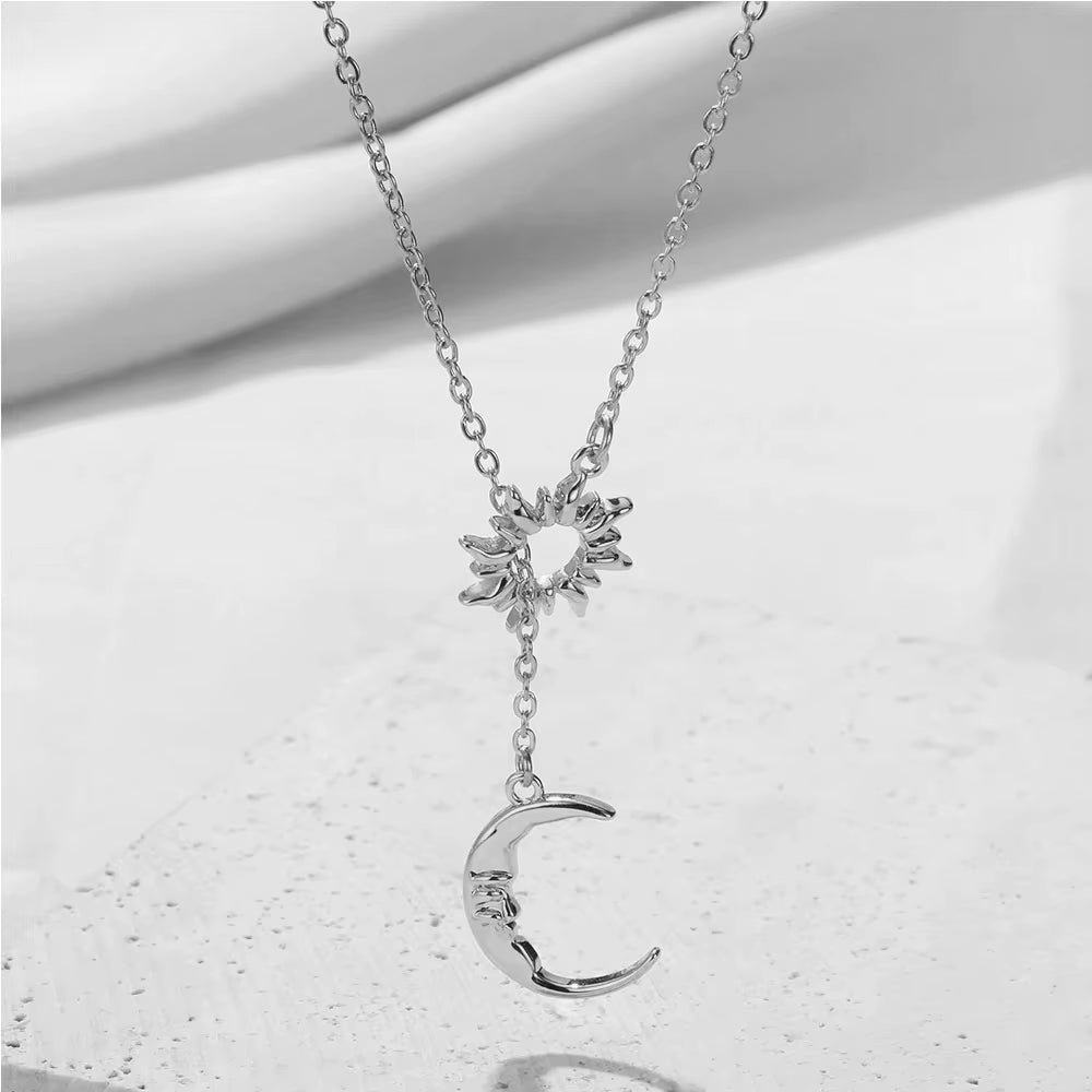 Stainless Steel Necklaces for Women Sun Moon Pendant Clavicle Chain Exquisite Bohemian Wedding Jewelry Gift Fashion Accessories